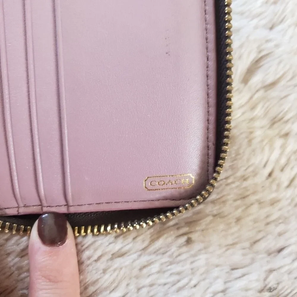 Coach Op Art Madison Lilac Leather Lined zip around small wallet
